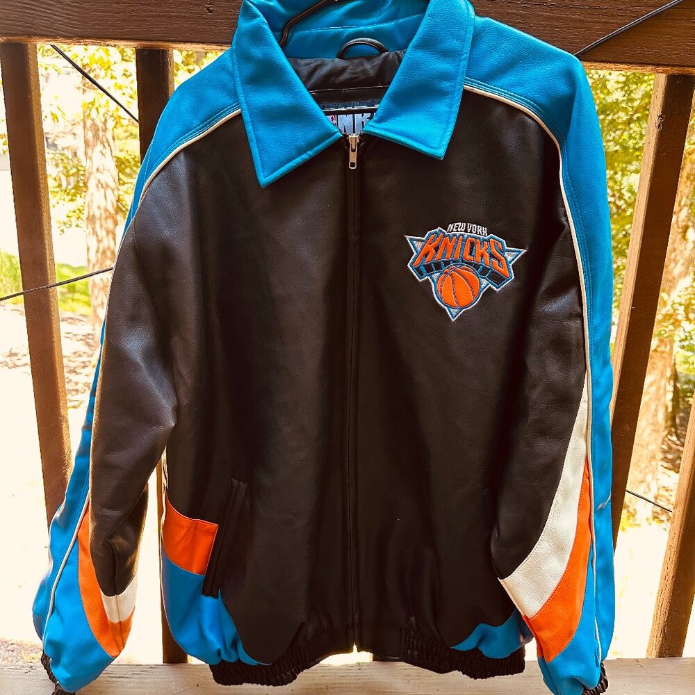 New York Knicks 1990’s Vintage Original Leather Jacket By G-III Carl Banks XL